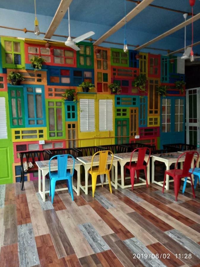 הוסטל מומביי Salaam Namastey Backpackers מראה חיצוני תמונה